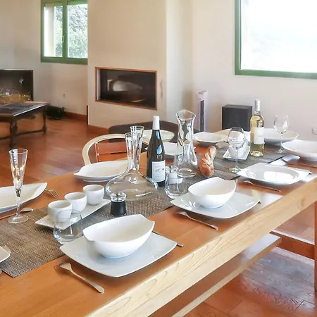 Elegante A Avec Piscine Privee Et Vue Sur La *