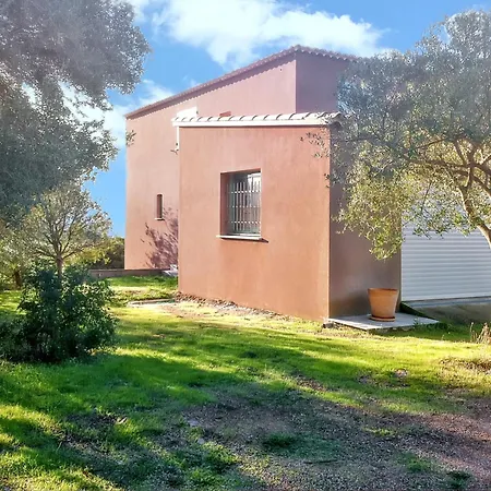 élégante à Avec Piscine Privée Et Vue Sur La Sagone (Corsica)