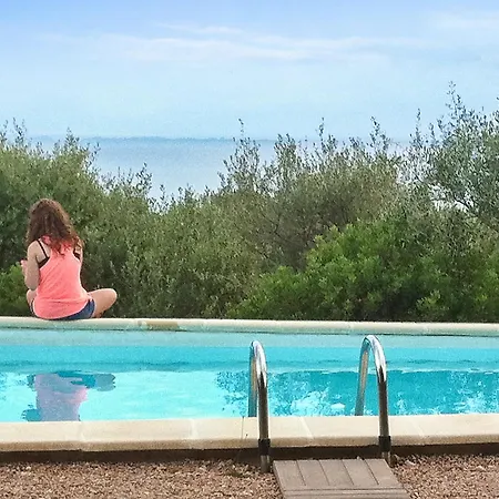 élégante à Avec Piscine Privée Et Vue Sur La Villa Sagone (Corsica)