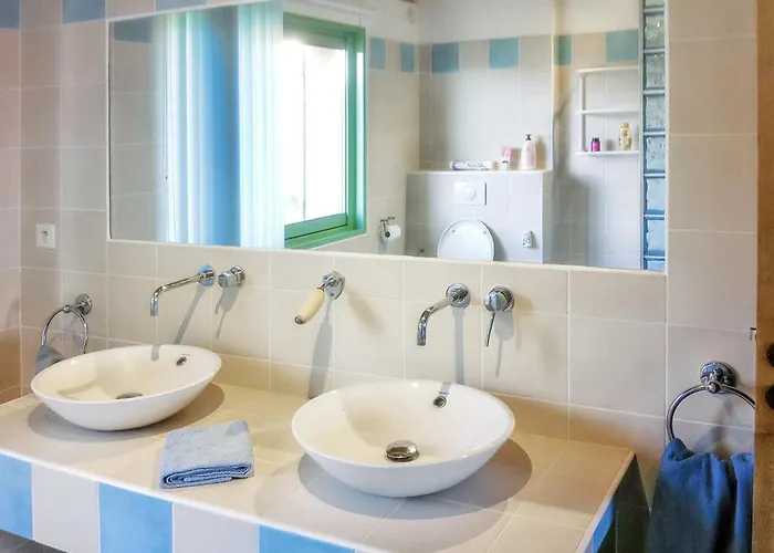 Vila Elegante A Avec Piscine Privee Et Vue Sur La Sagone (Corsica)