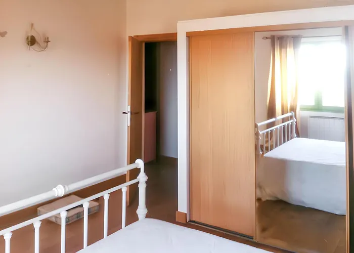 Elegante A Avec Piscine Privee Et Vue Sur La *